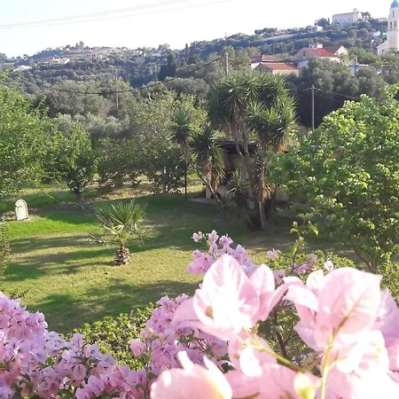 Jerry Apartment Svoronata